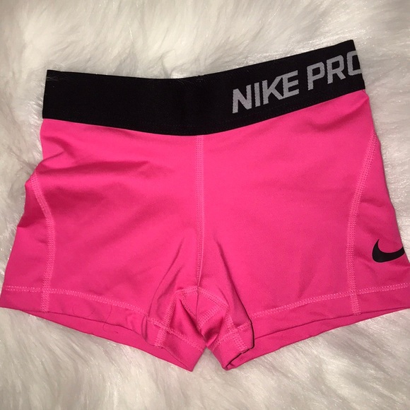 nike pros hot